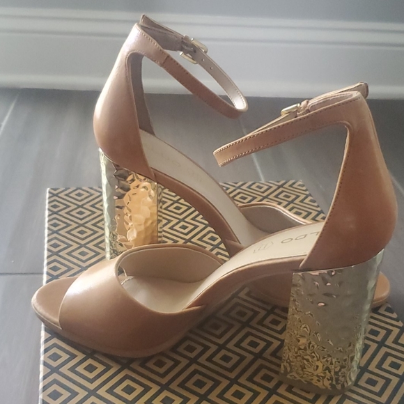 Aldo Chunky Hill Sandal - Picture 6 of 8